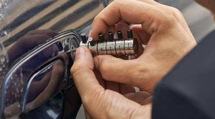 Professional residential roofers in Pinsonfork, KY